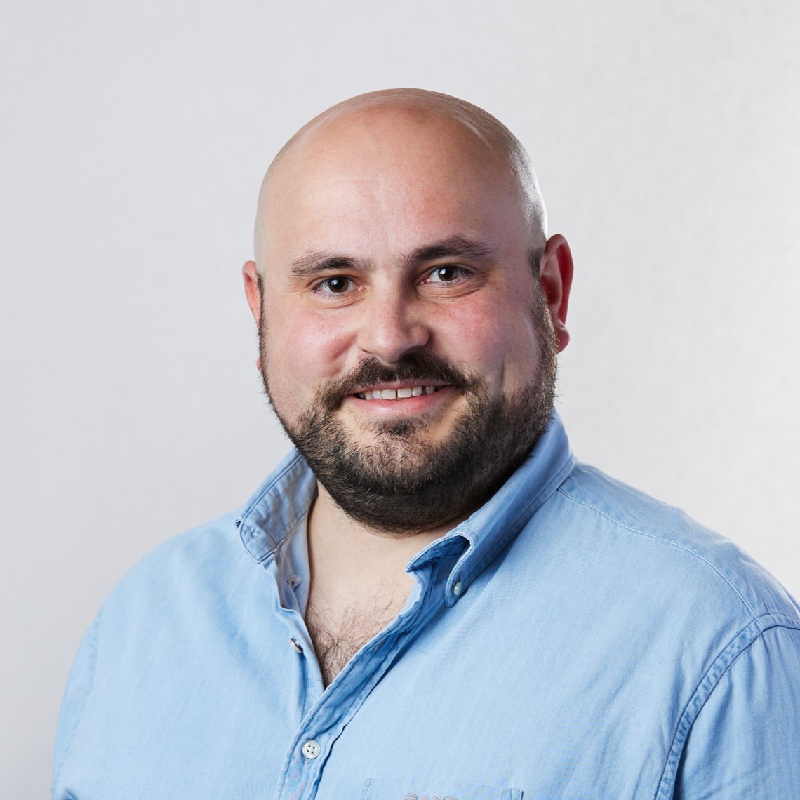 Profile picture of Andrew Legg