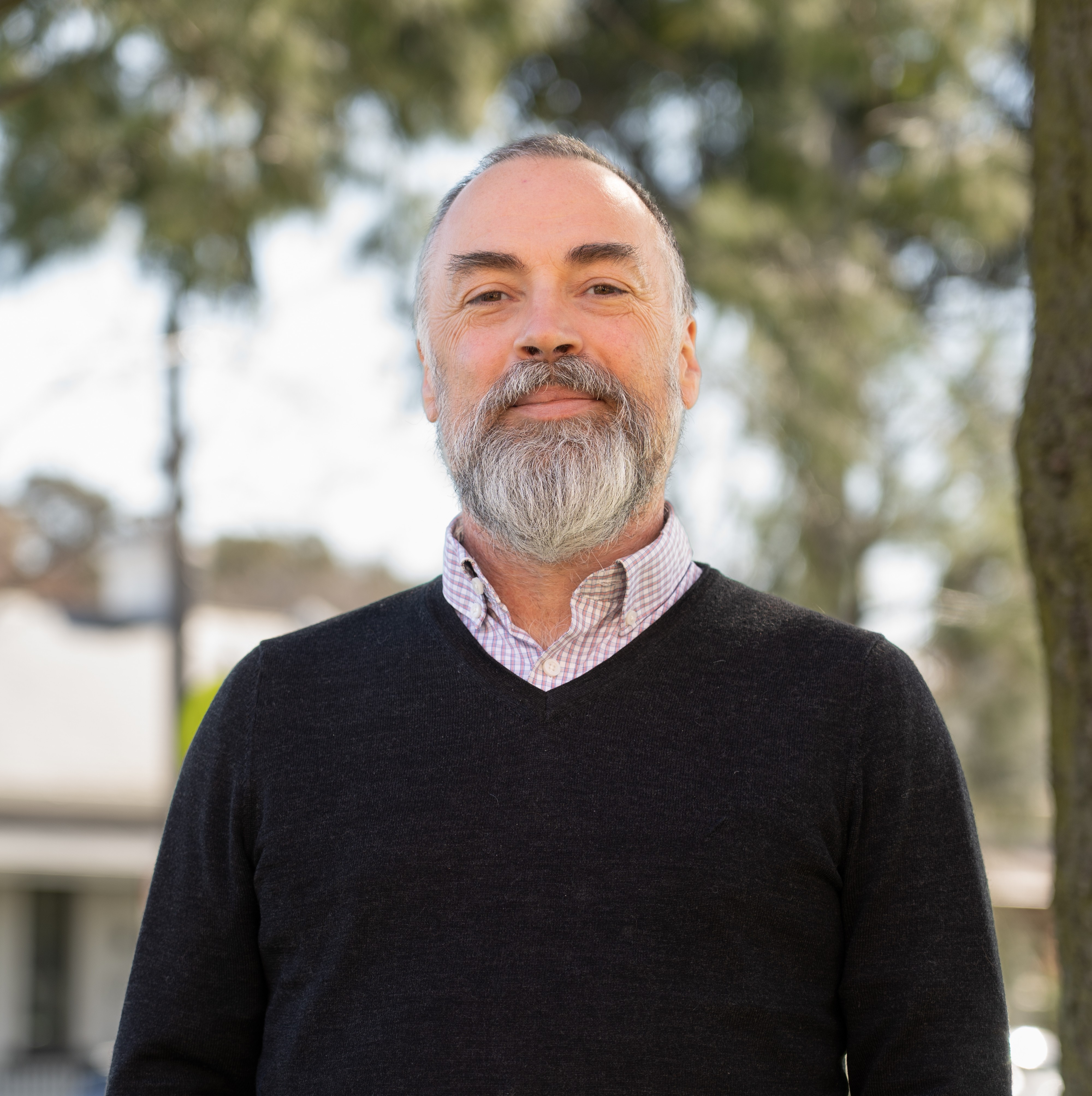 Profile picture of Julian Simmons